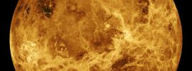 Венера на фоне солнца