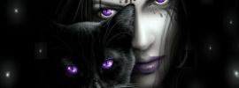 Черная кошка с фиолетовыми глазами
