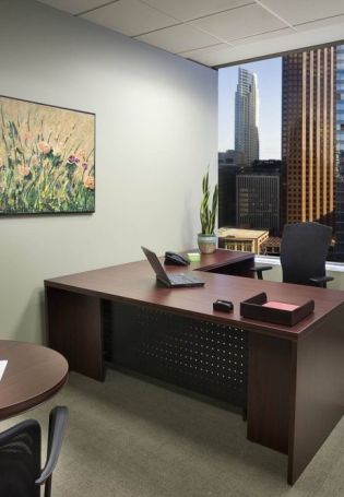 Стена офиса фон