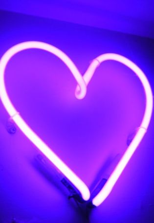 Фиолетово розовое сердце