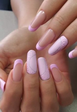 Дизайн ногтей на розовом фоне