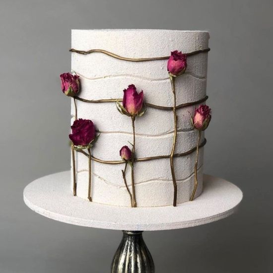 Необычный декор торта