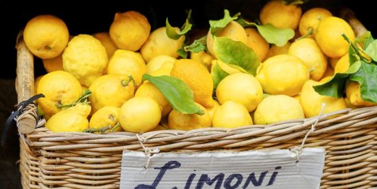 Корзинка с лимонами