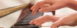 Руки на фортепиано