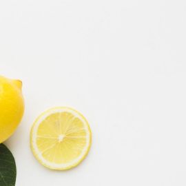 Лимон с листиком