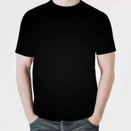 Чисто черная футболка