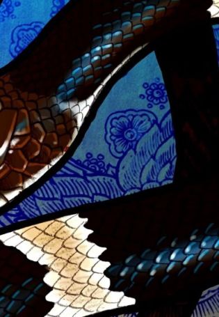 Темно синяя змея