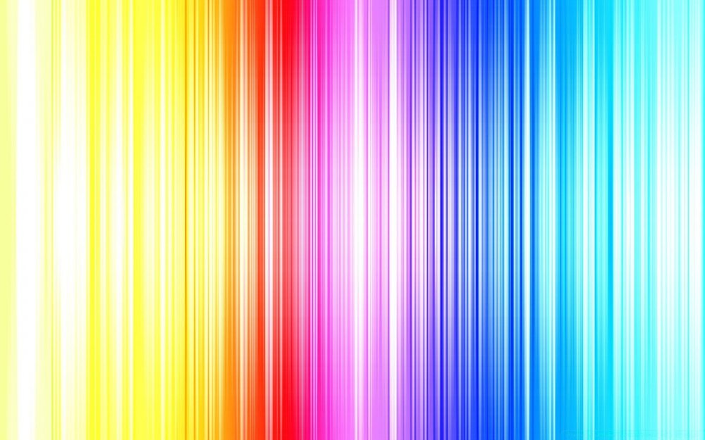 Разноцветный он