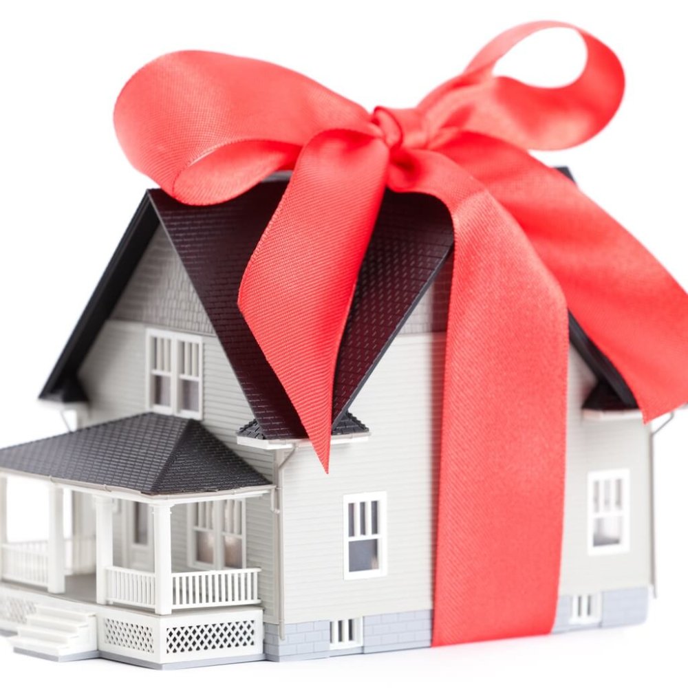 Дом с бантом