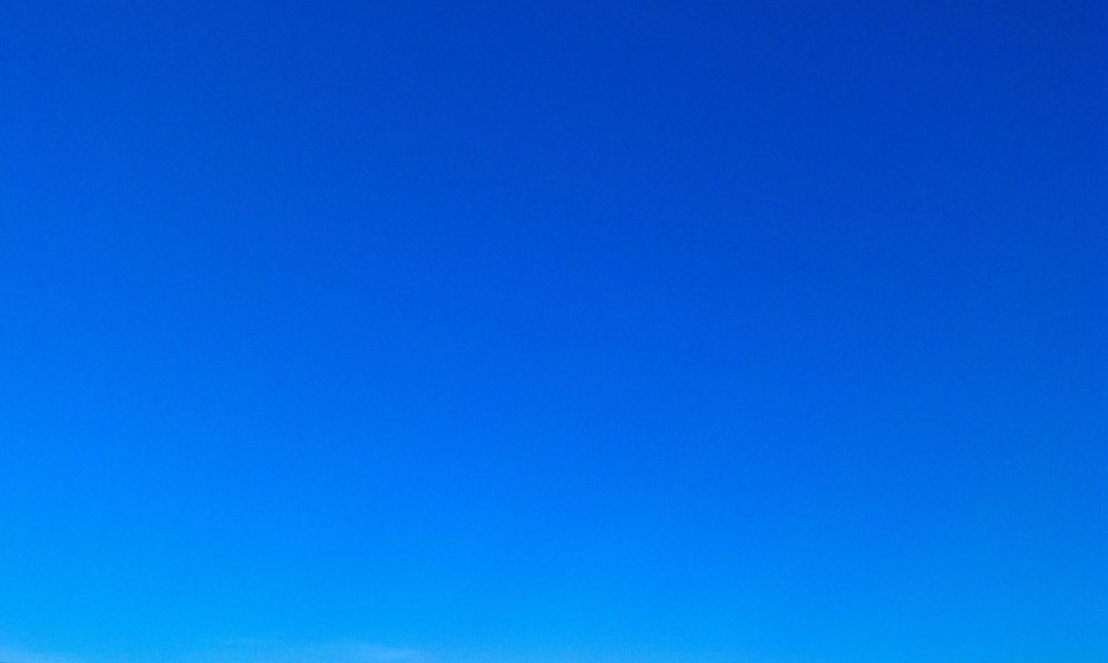 Безоблачное небо
