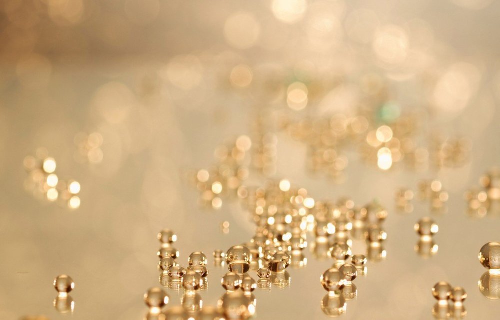 Золотые блестки