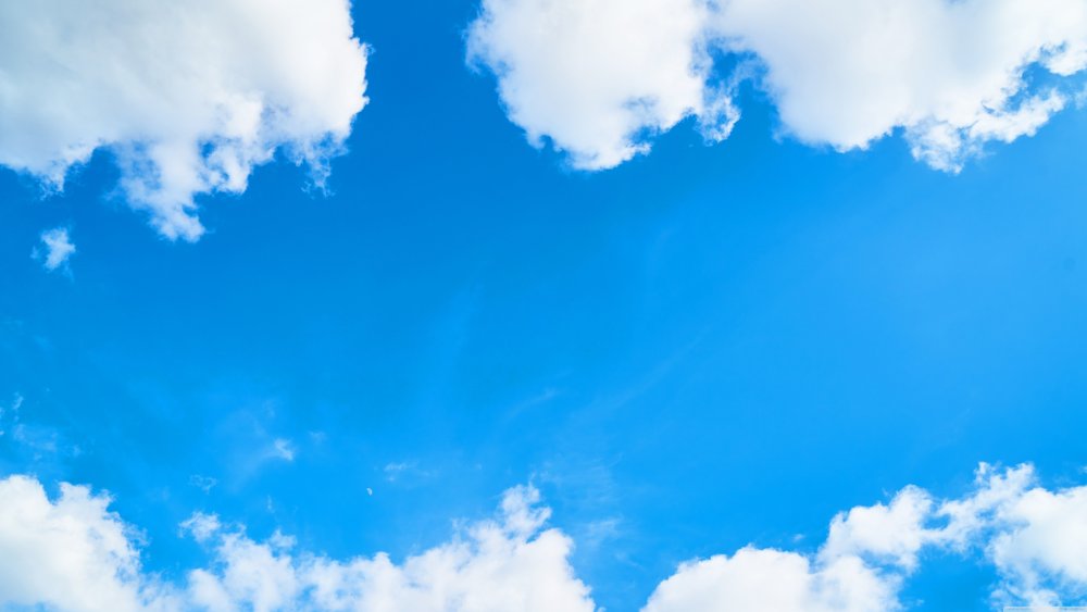 Небо с облаками