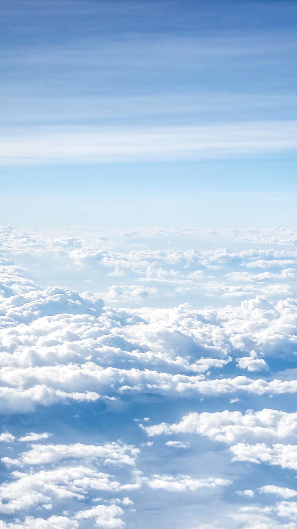 Голубое небо и солнце