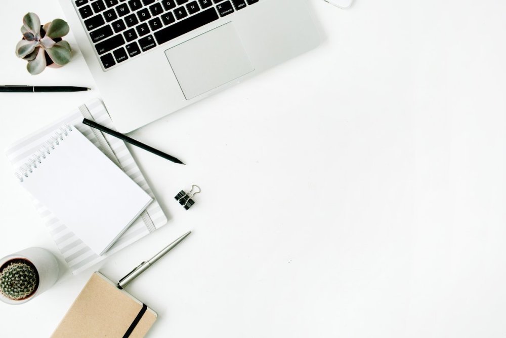 Письменный стол сверху