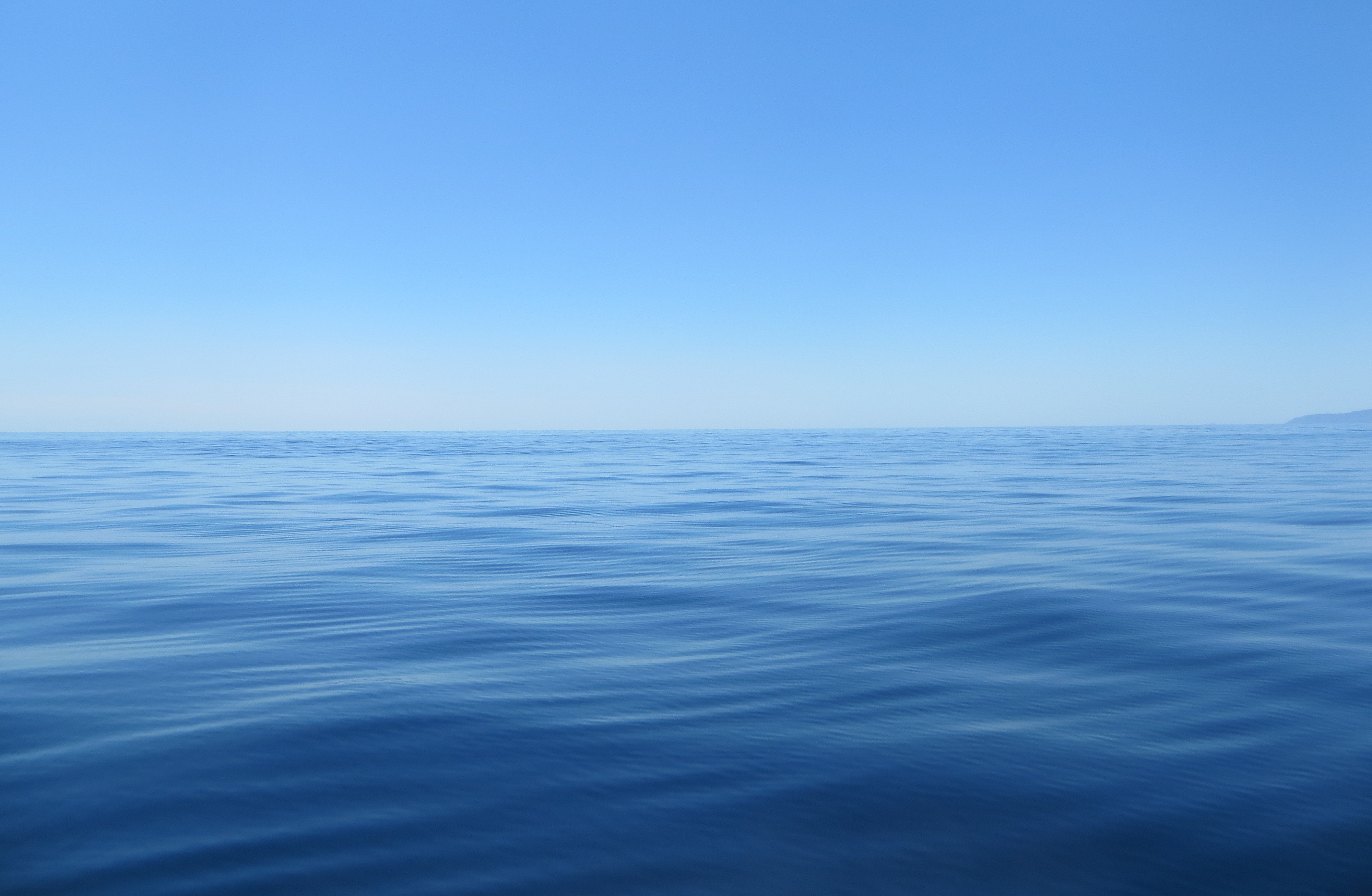 Мудрое море. Морская гладь. Красный океан и голубой океан.