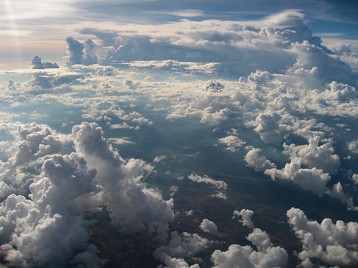 Небо с высоты самолета