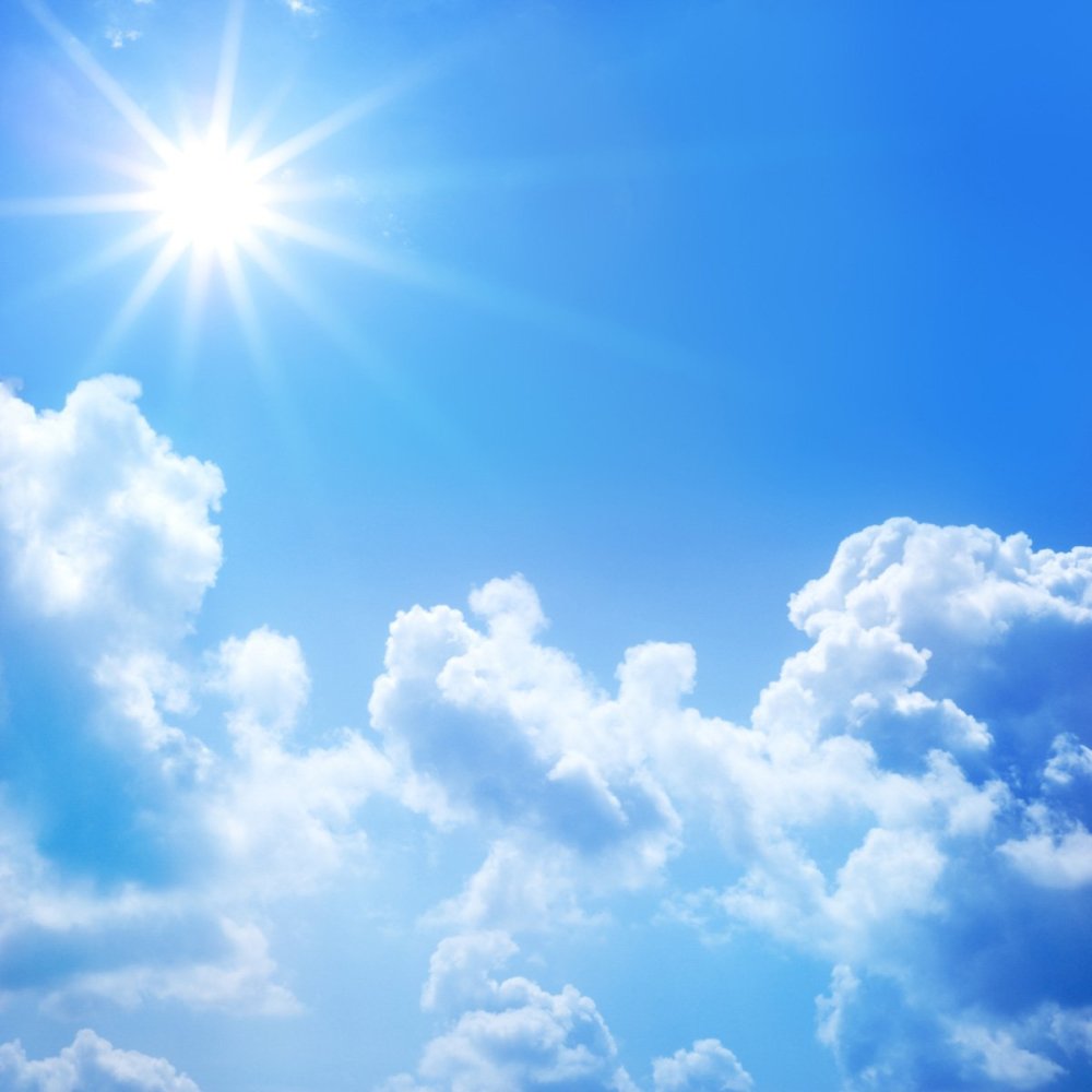 Голубое небо с облаками