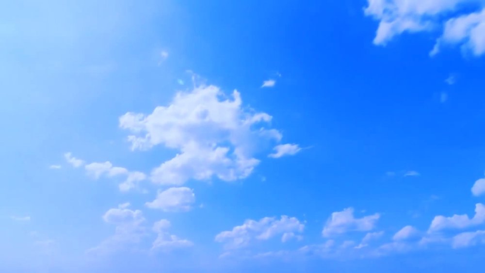 Мультяшное небо с облаками футаж