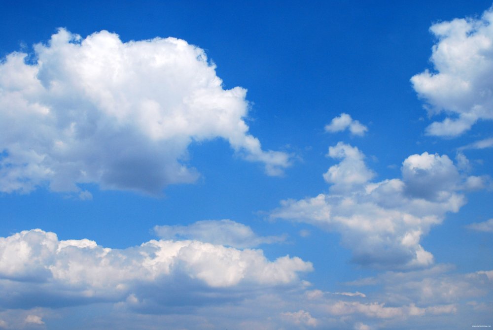 Голубые облака