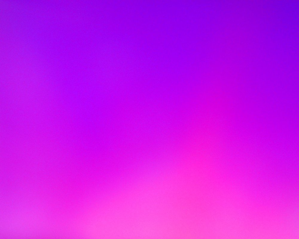 Малиново фиолетовый цвет