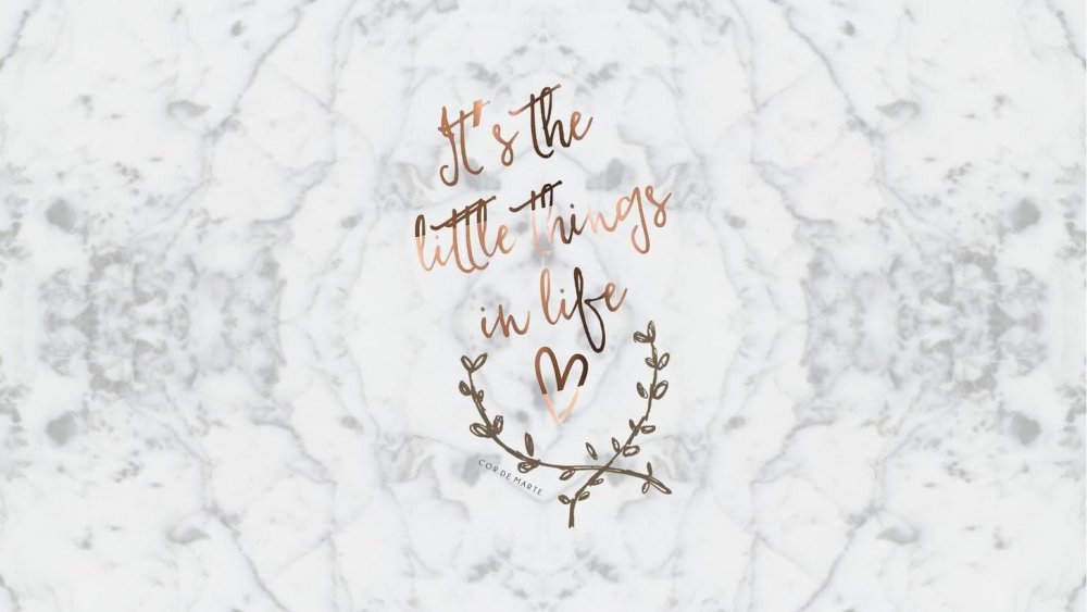 Обои на ноутбук мрамор с надписями