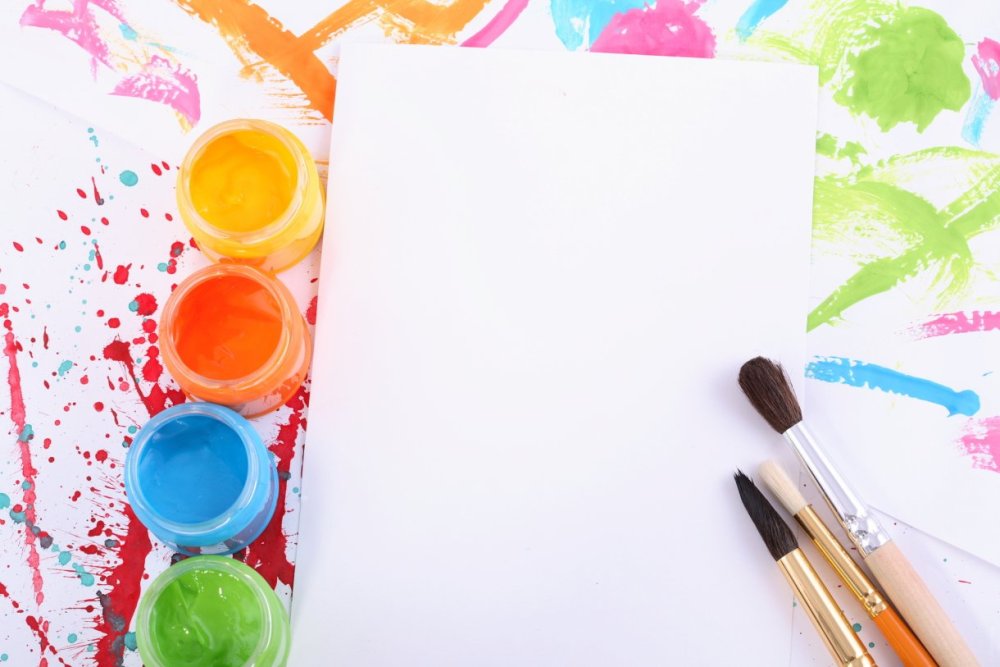 Краски бумага кисти