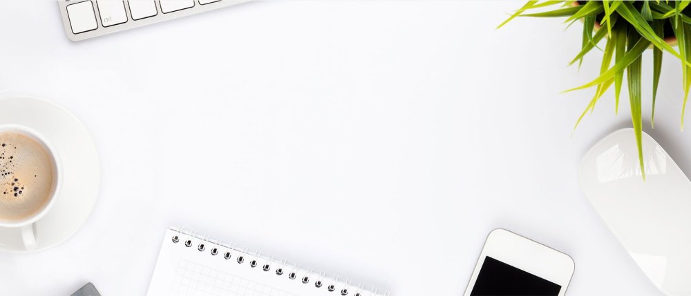 Белый стол сверху