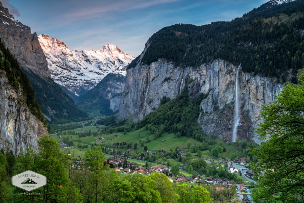Долина Лаутербруннен Швейцария