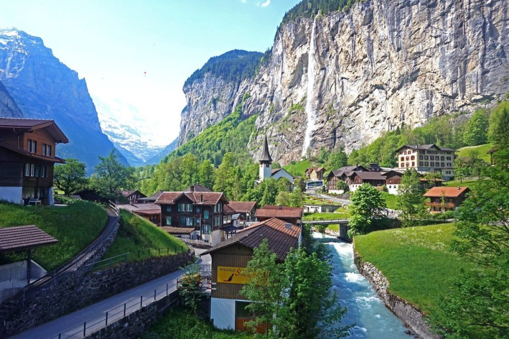 Альпийские Луга Швейцарии Лаутербруннен