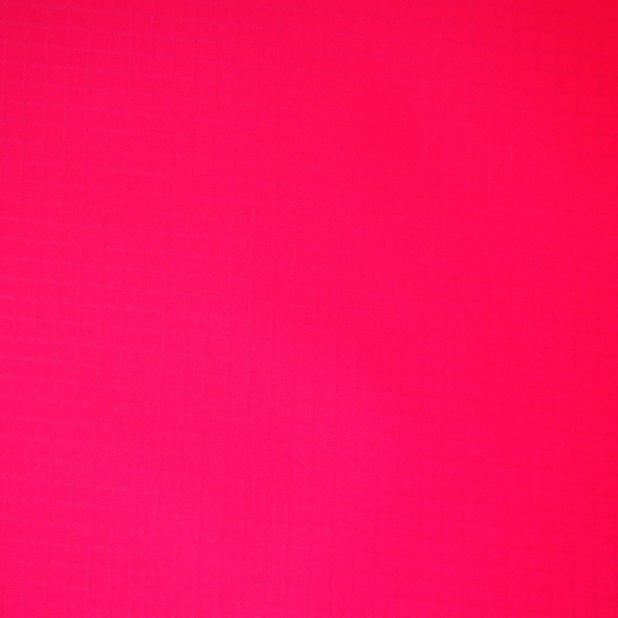 Ярко розовый цвет