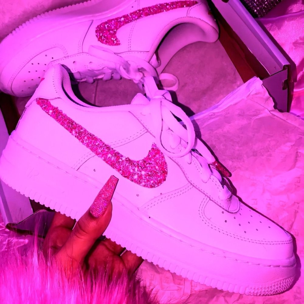 Эстетика кислотно розового цвета