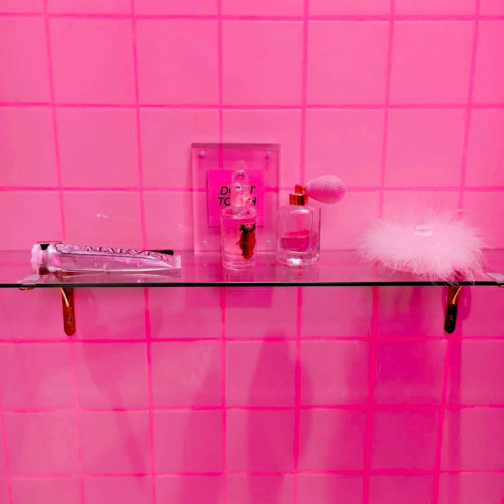 Эстетика ярко розового