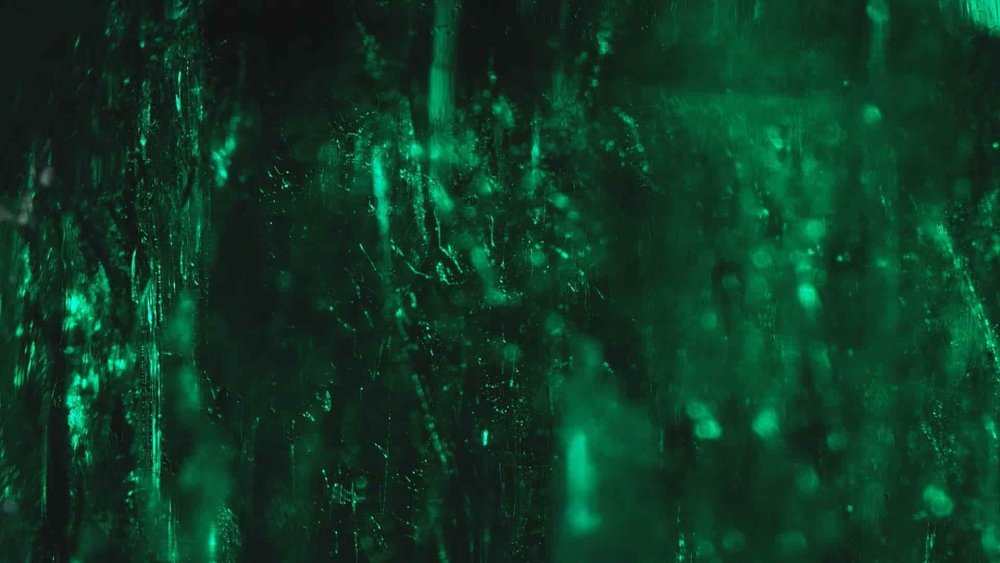 Эмеральд Грин цвет блестками