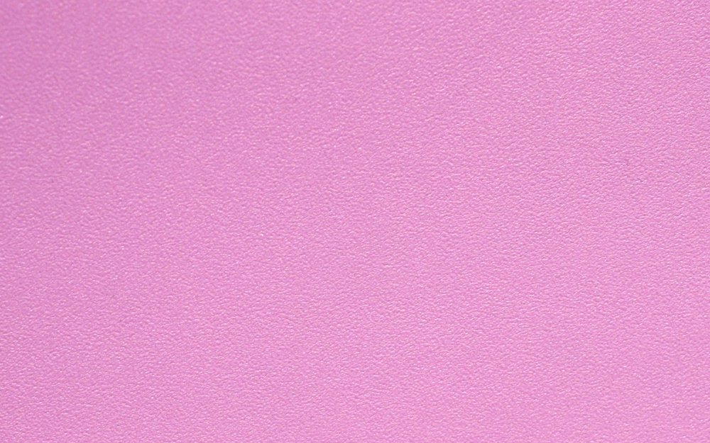 Розовые обои однотонные