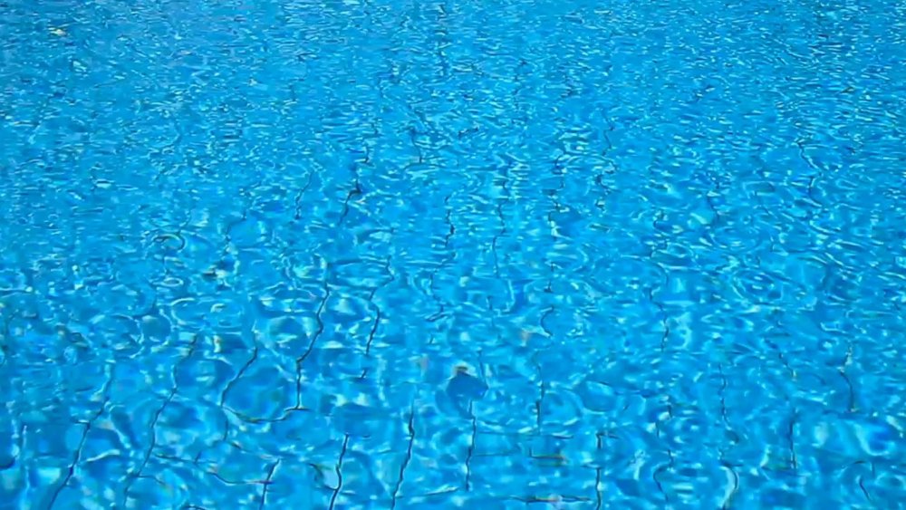 Поверхность воды