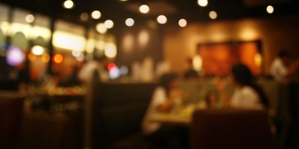 Фон в кафе для фотошопа с людьми