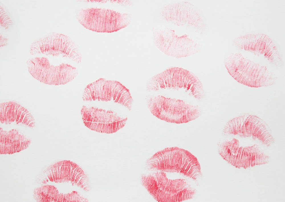 Поцелуй в губы