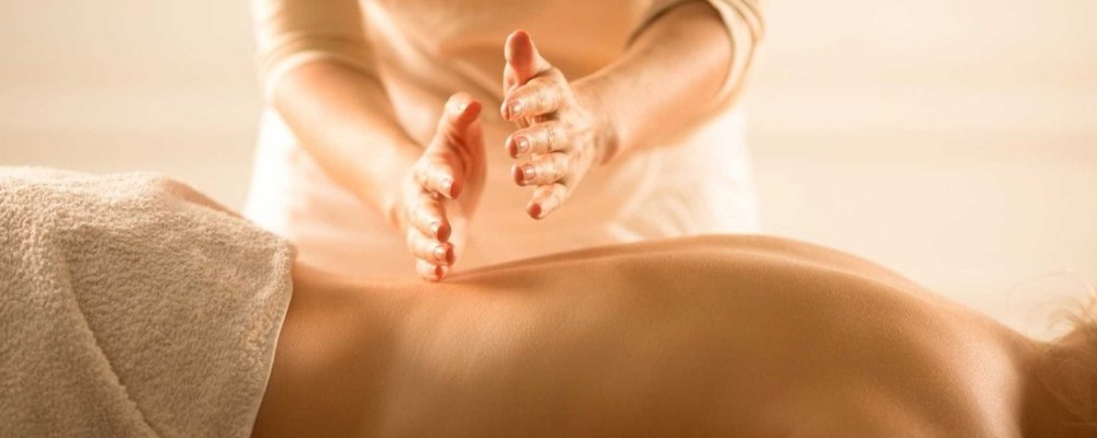 Фон для объявления массаж