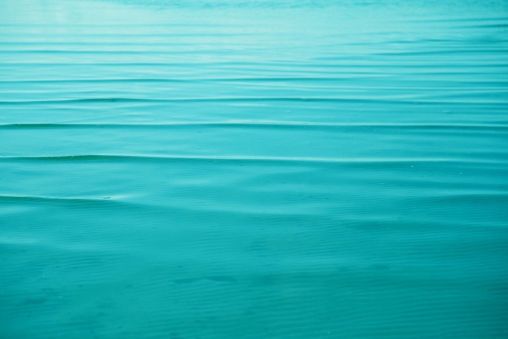 Вода сверху