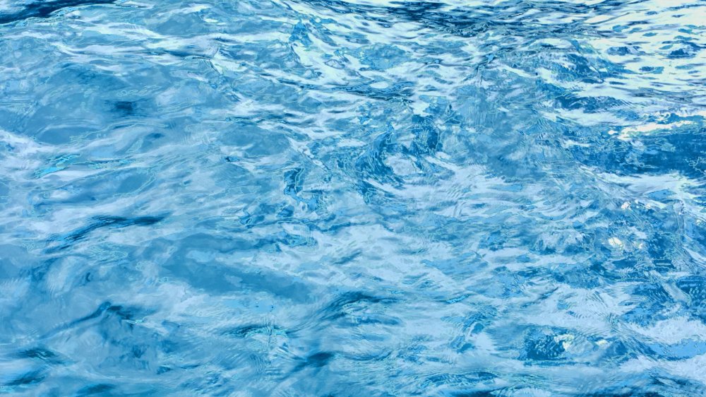 Голубой фон вода