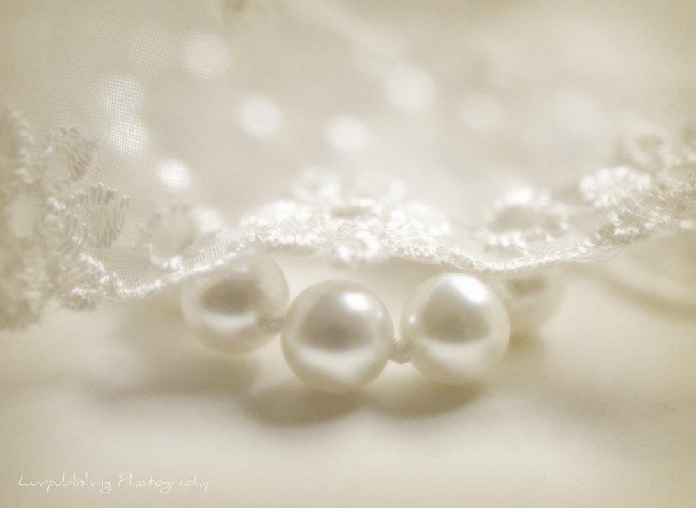 Кружево с жемчугом