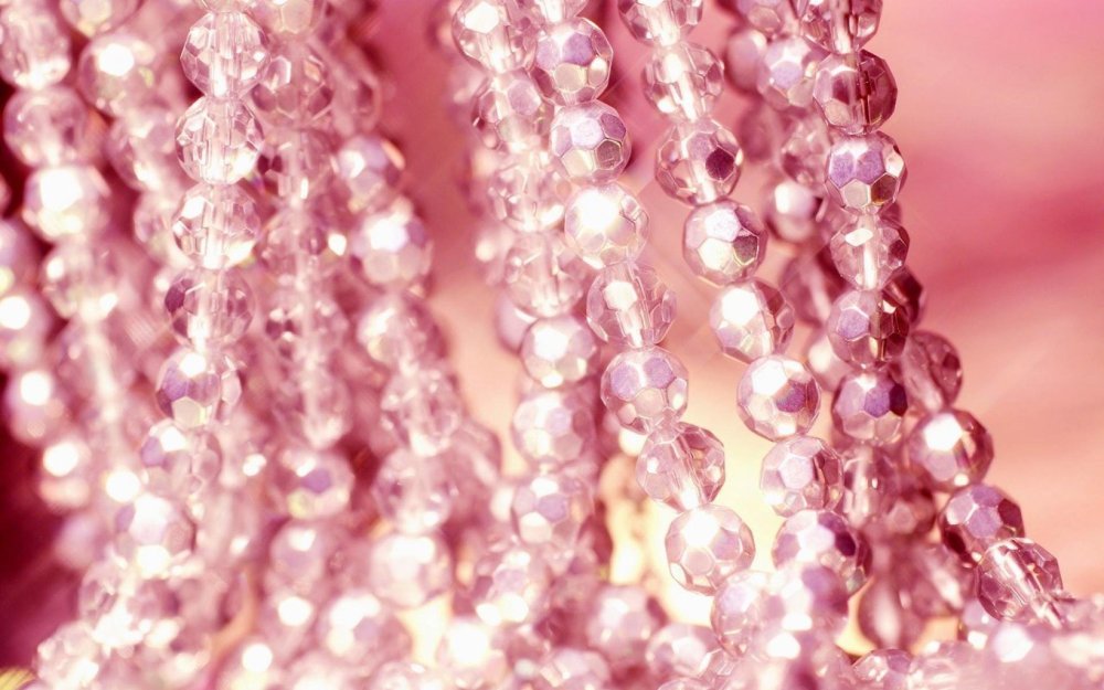 Розовый бисер
