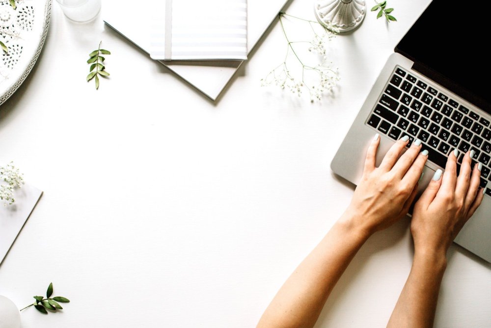 Стол для ноутбука