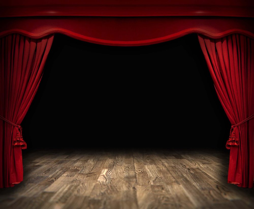 Пустая сцена театра