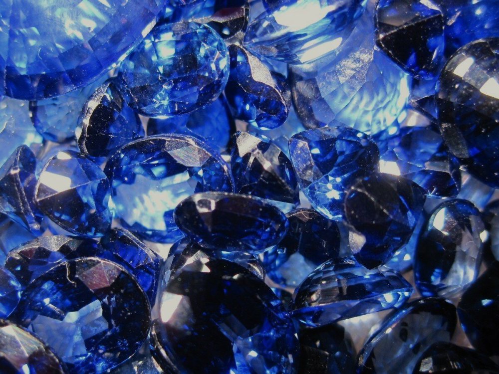 Синий сапфир Эстетика
