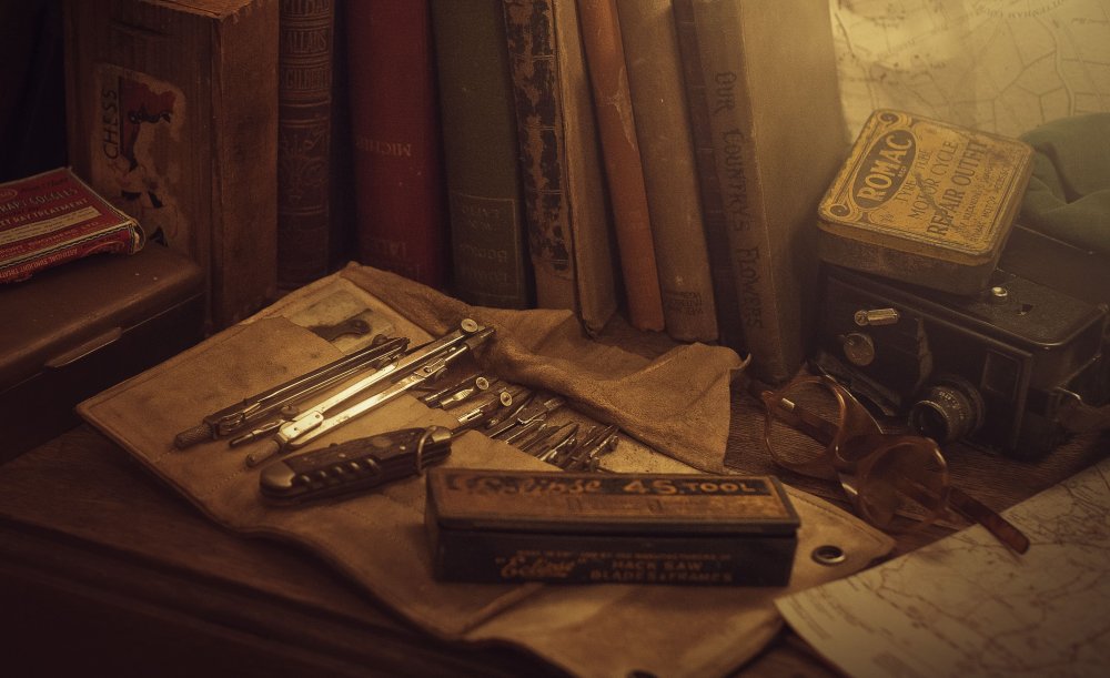 Печатная машинка на столе