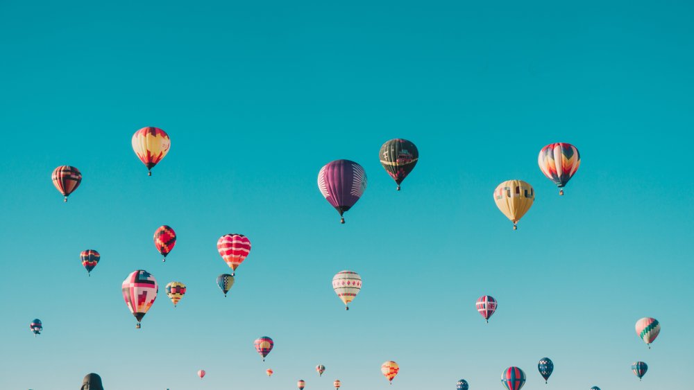 Воздушные шары в небе