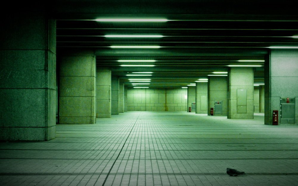 Пустой паркинг