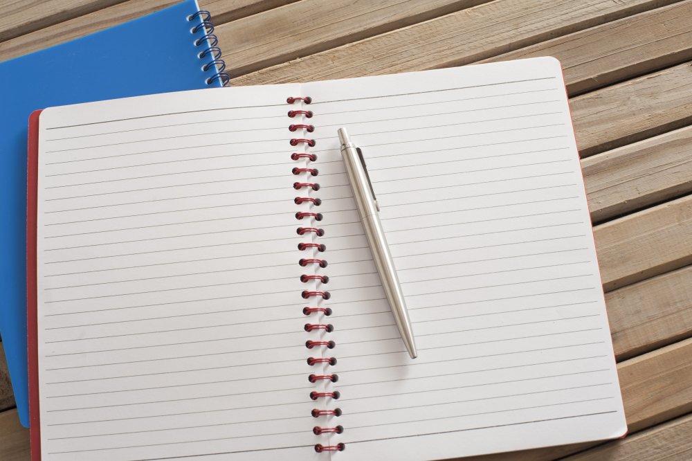 Блокнот на Светлом фоне