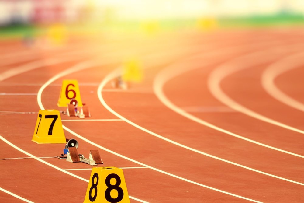 Бегуны на дорожке